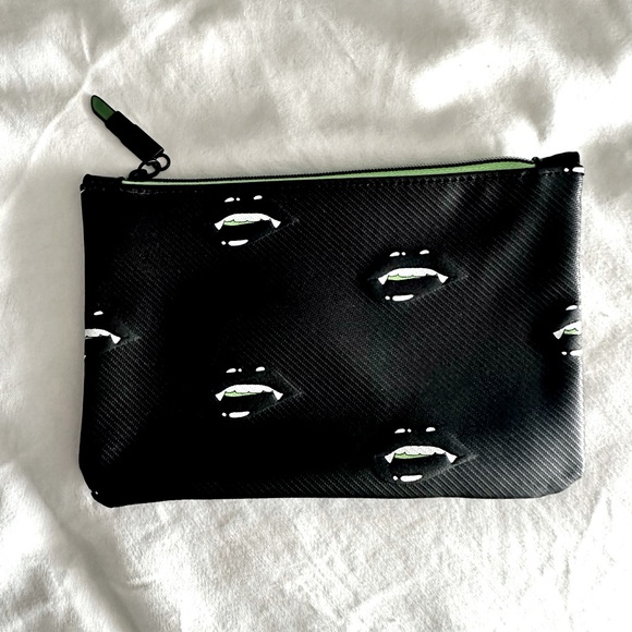 ipsy Handbags - New Ipsy Makeup Bag